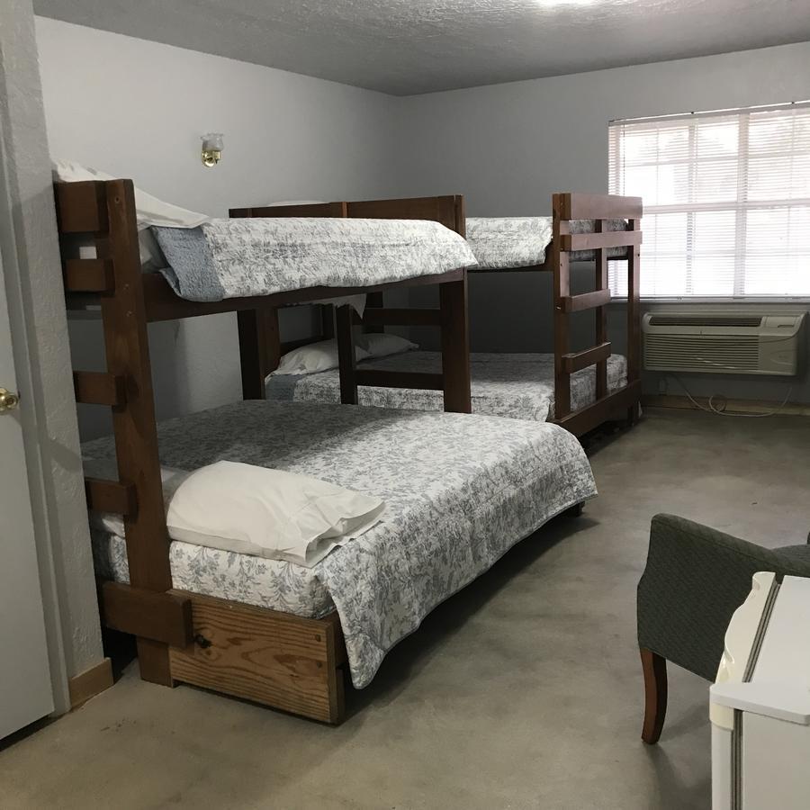 Kingston Arrowhead Point Lodge & Campground מראה חיצוני תמונה